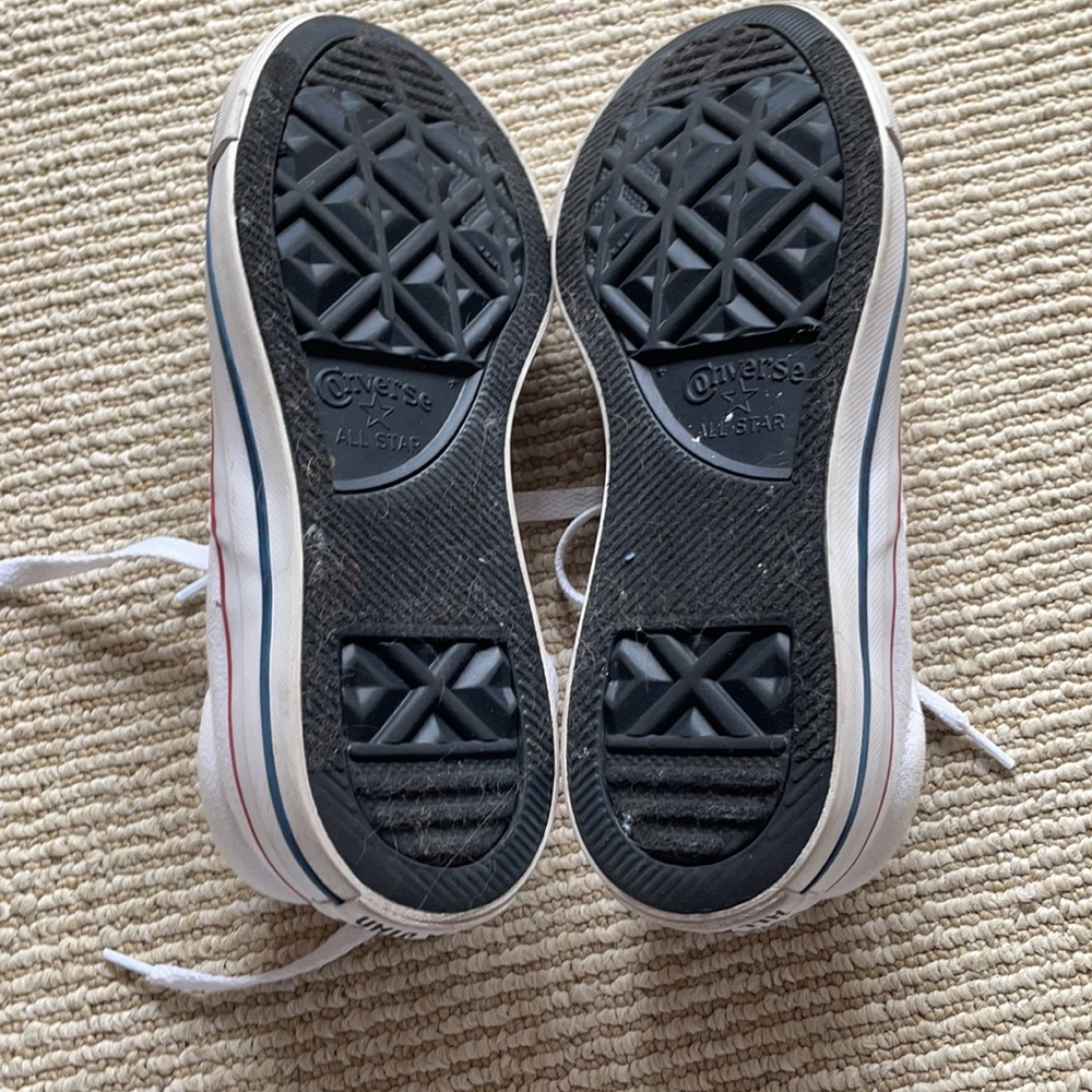 Converse - Picture 2 of 2